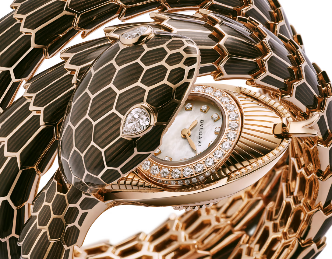 Noble Legacy People Attraction Watch M69s