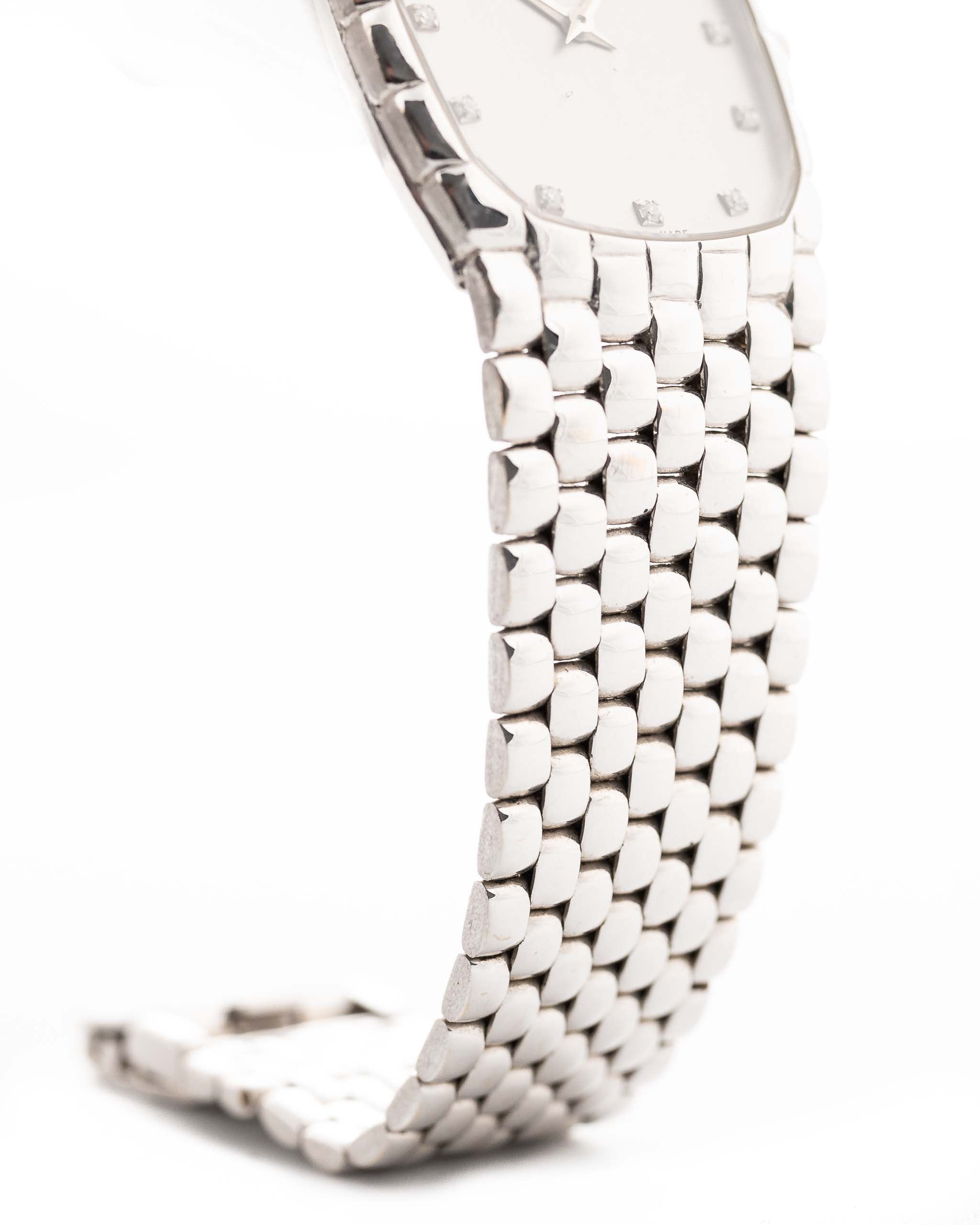 Classic  Mystique Allure Only Available Here In India 🇮🇳 (7-A Quality)