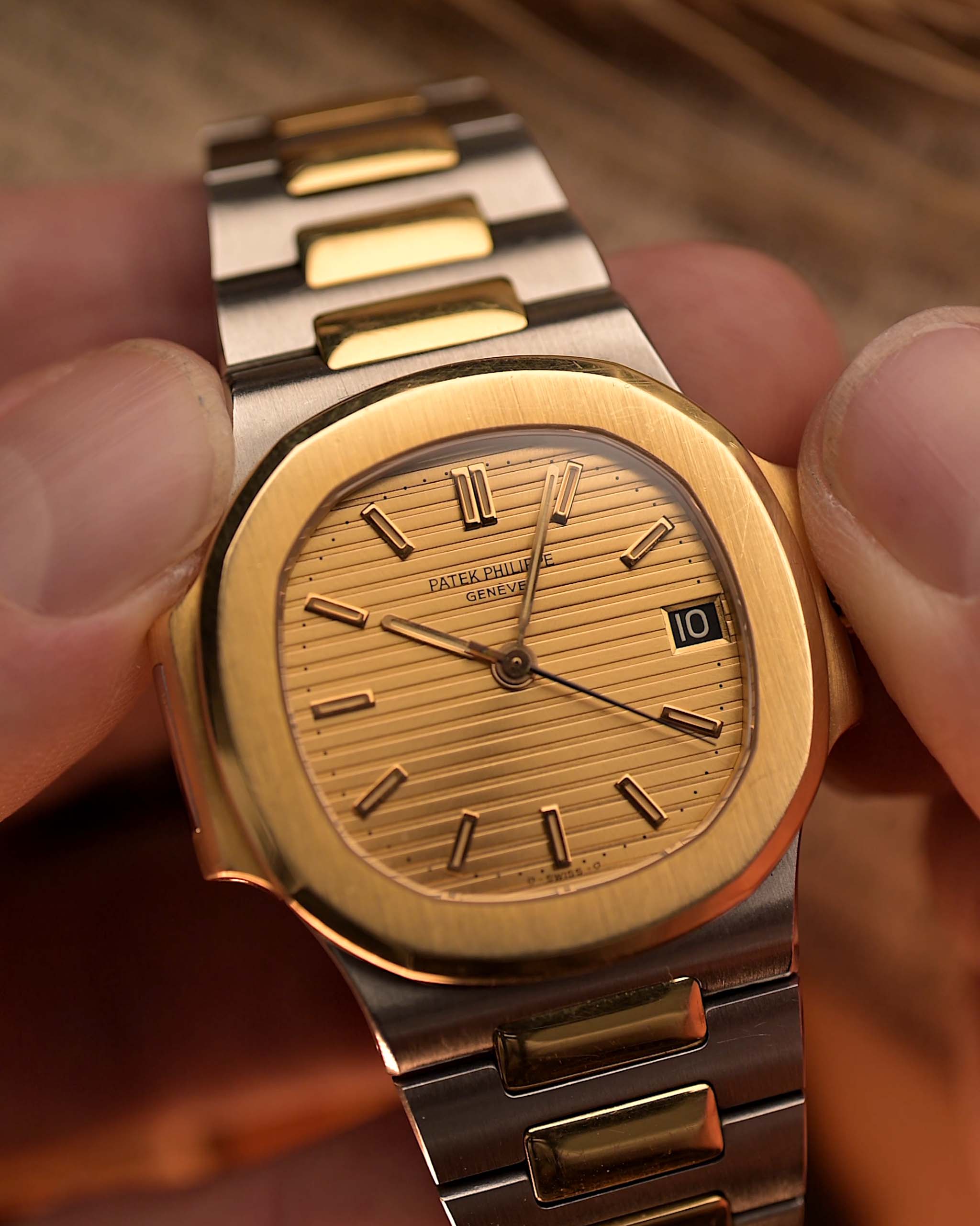 Royal Golf Shield Classic Premium Look Gold Wood G69s Only available Here