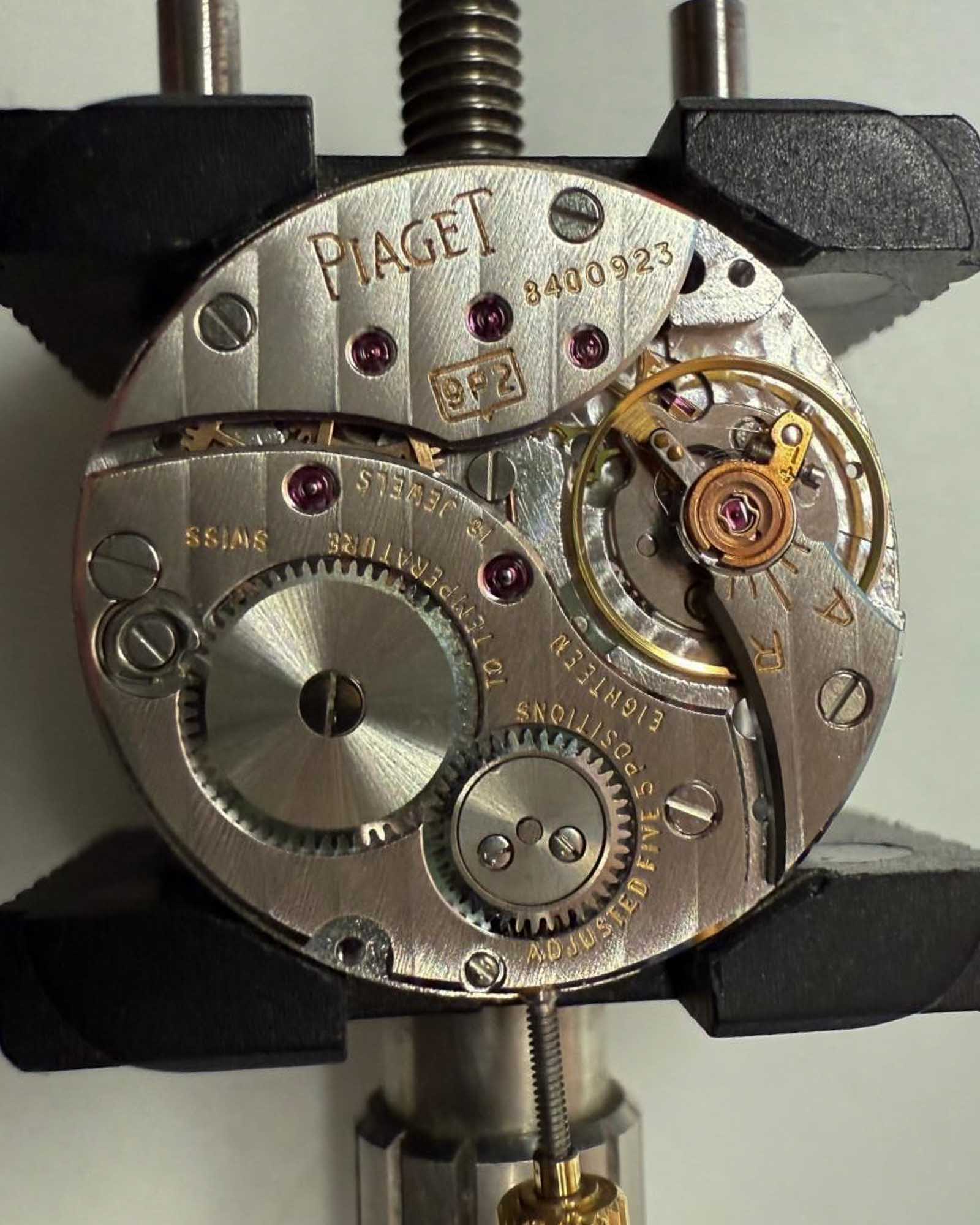 Vintage Premium  Onyx G65s Unique & People Attraction Gold & White Diamond Addition