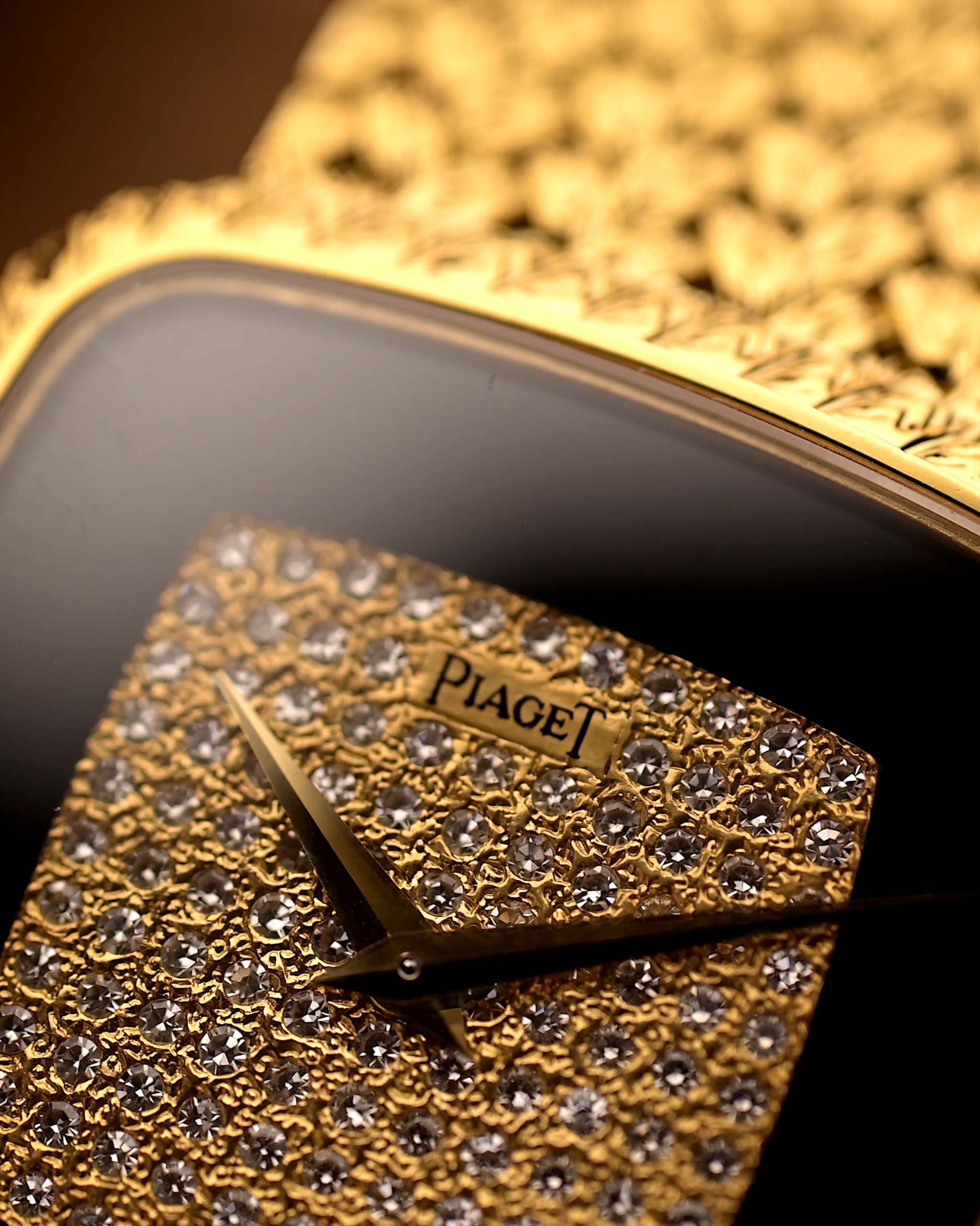 Vintage Premium  Onyx G65s Unique & People Attraction Gold & White Diamond Addition