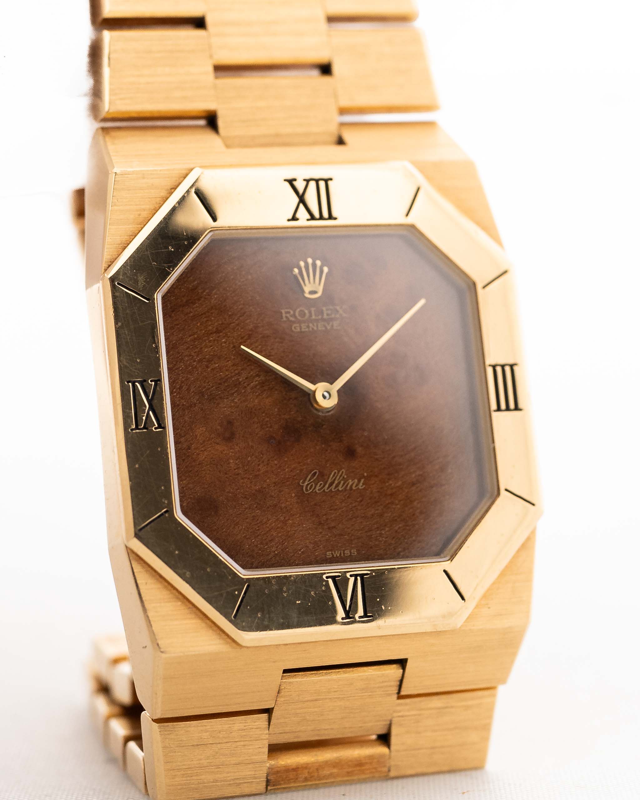 Royal Graceful Charm G779s Wood Dial Only Available Here In India 🇮🇳 (7-A Quality)