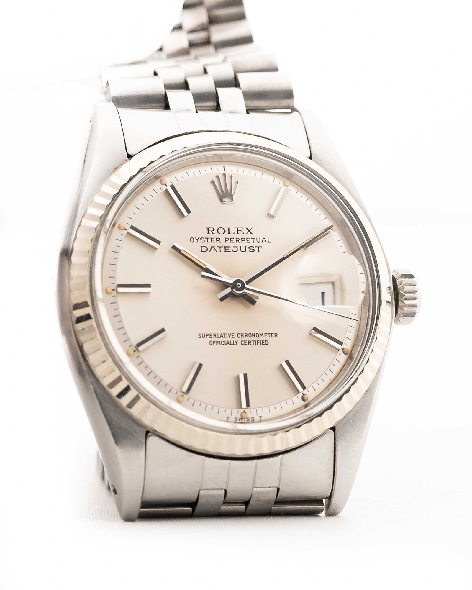 The Gilded Crown Unique & People Attraction