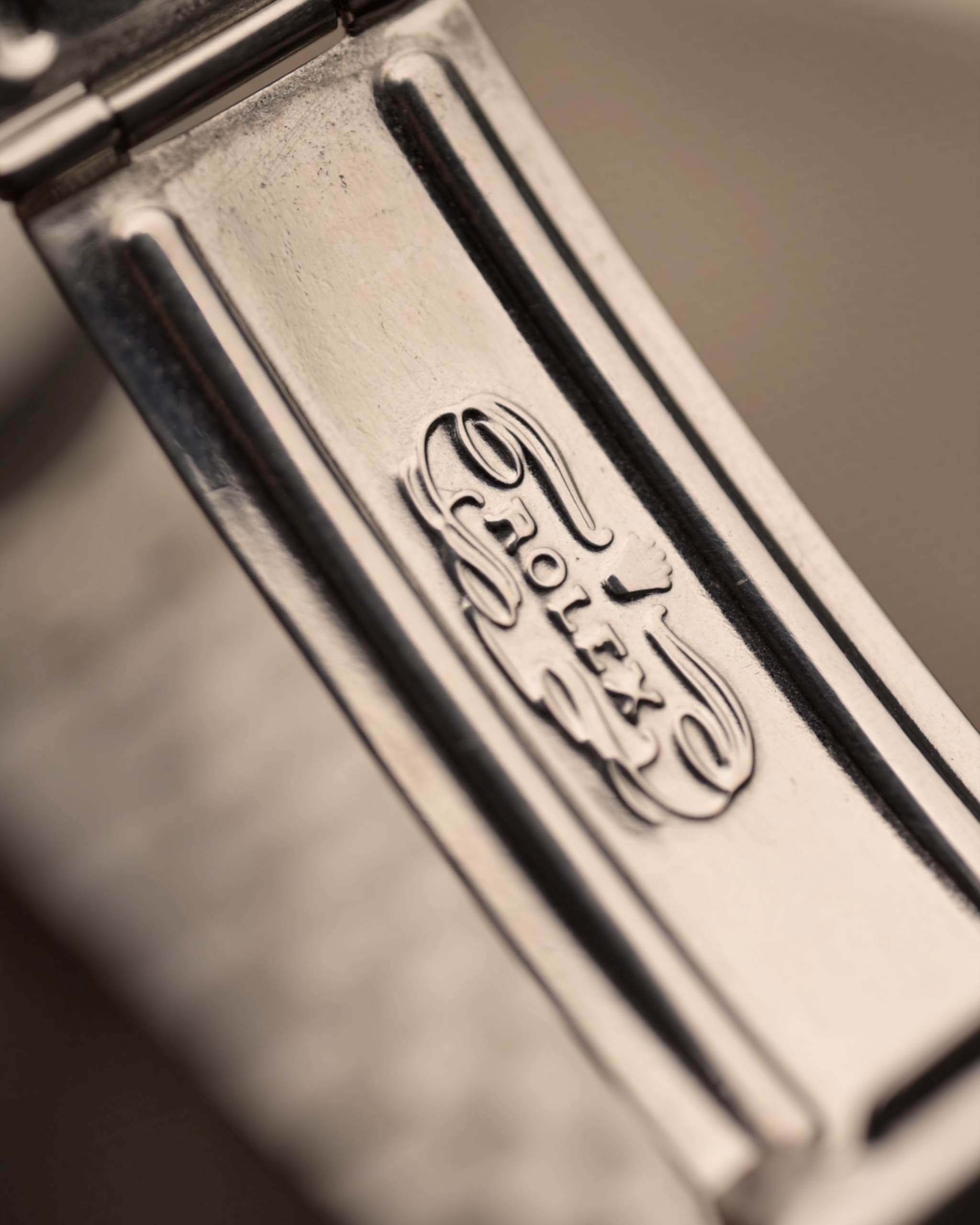 The Gilded Crown Unique & People Attraction