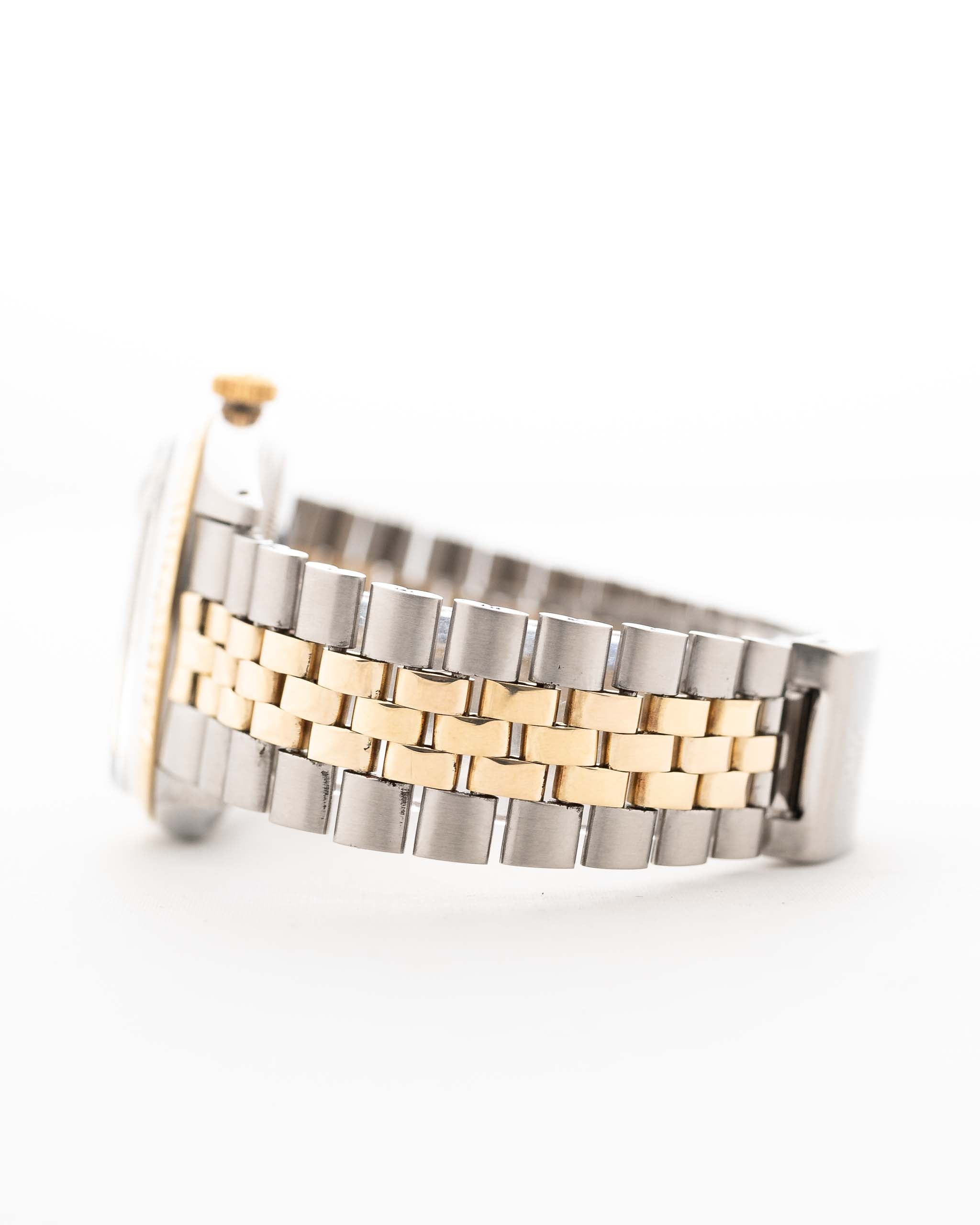 Premium Jackpot G64s People Attraction Unique White Moon