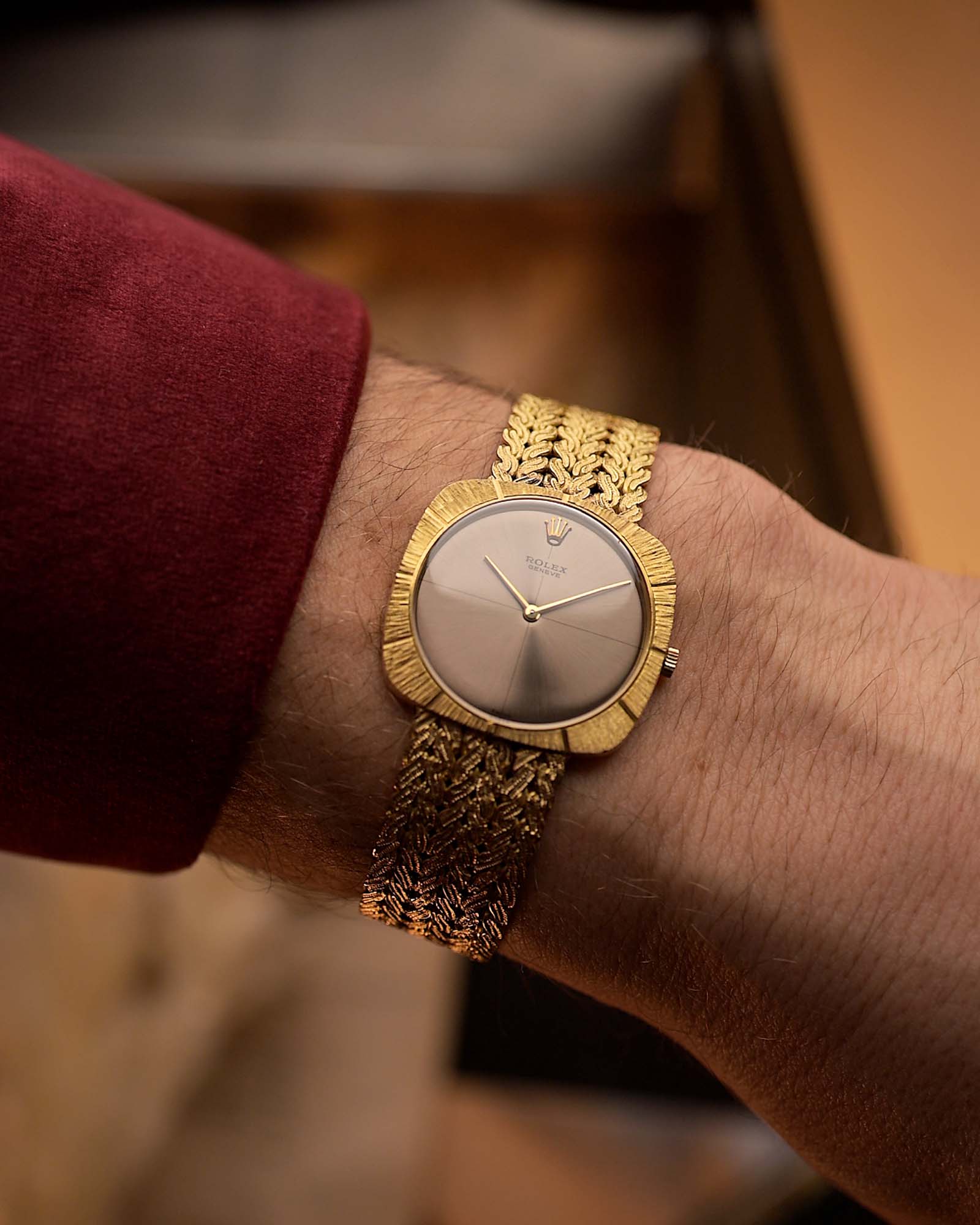 The Rare Caliber 24k Gold Addition With Unique Design ( People Attraction) p