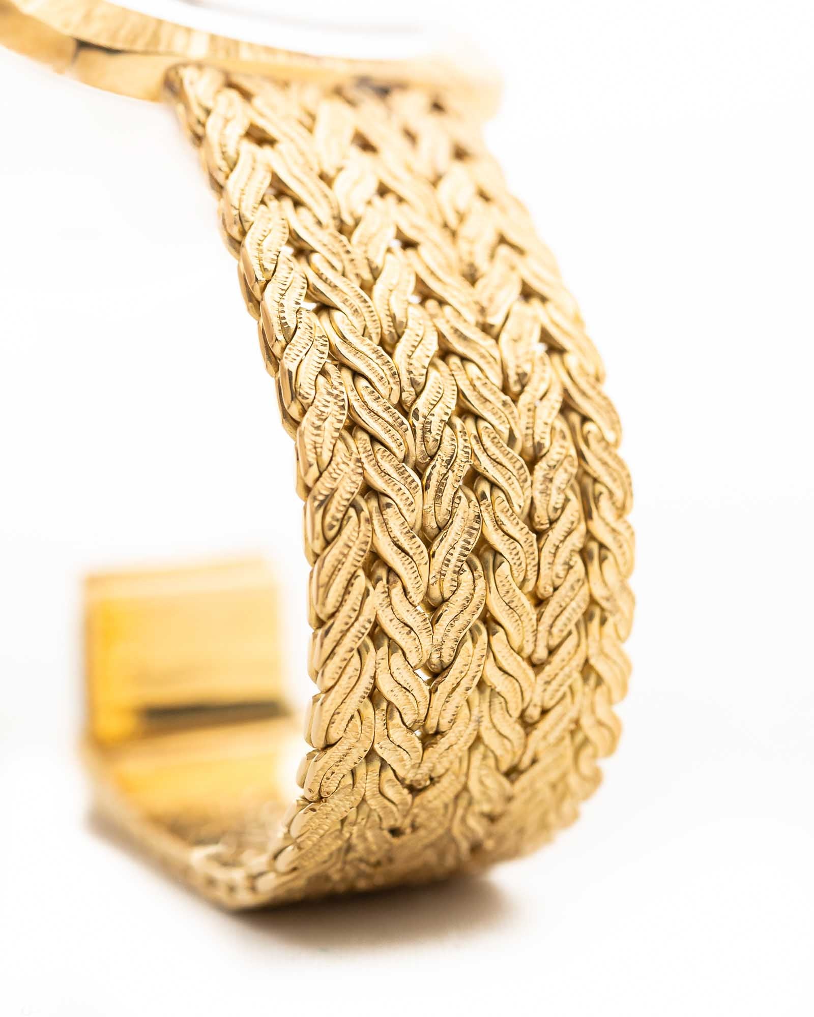 The Rare Caliber 24k Gold Addition With Unique Design ( People Attraction) p