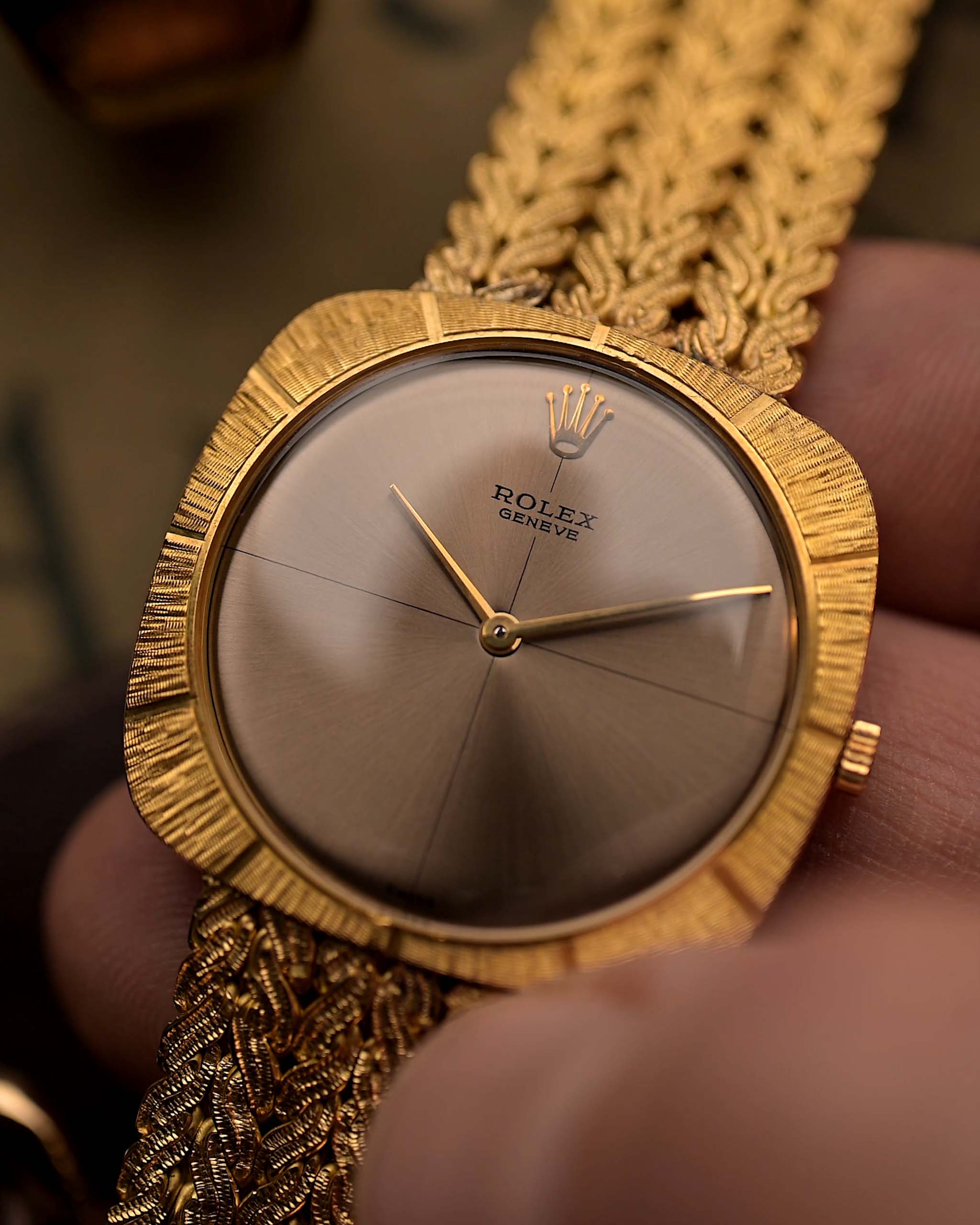 The Rare Caliber 24k Gold Addition With Unique Design ( People Attraction) p