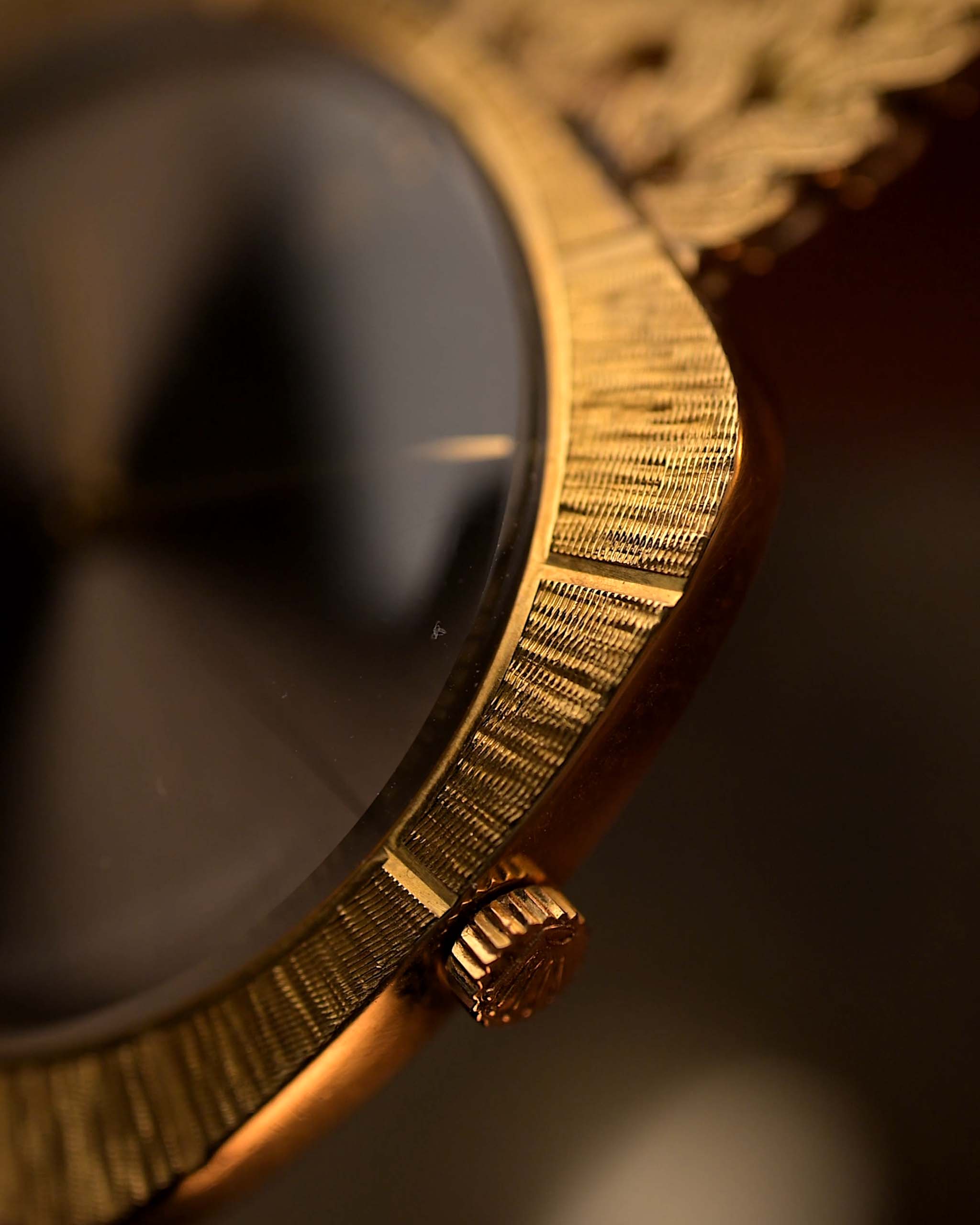 The Rare Caliber 24k Gold Addition With Unique Design ( People Attraction) p